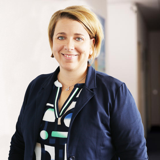 Frau Jeanette Spielmann