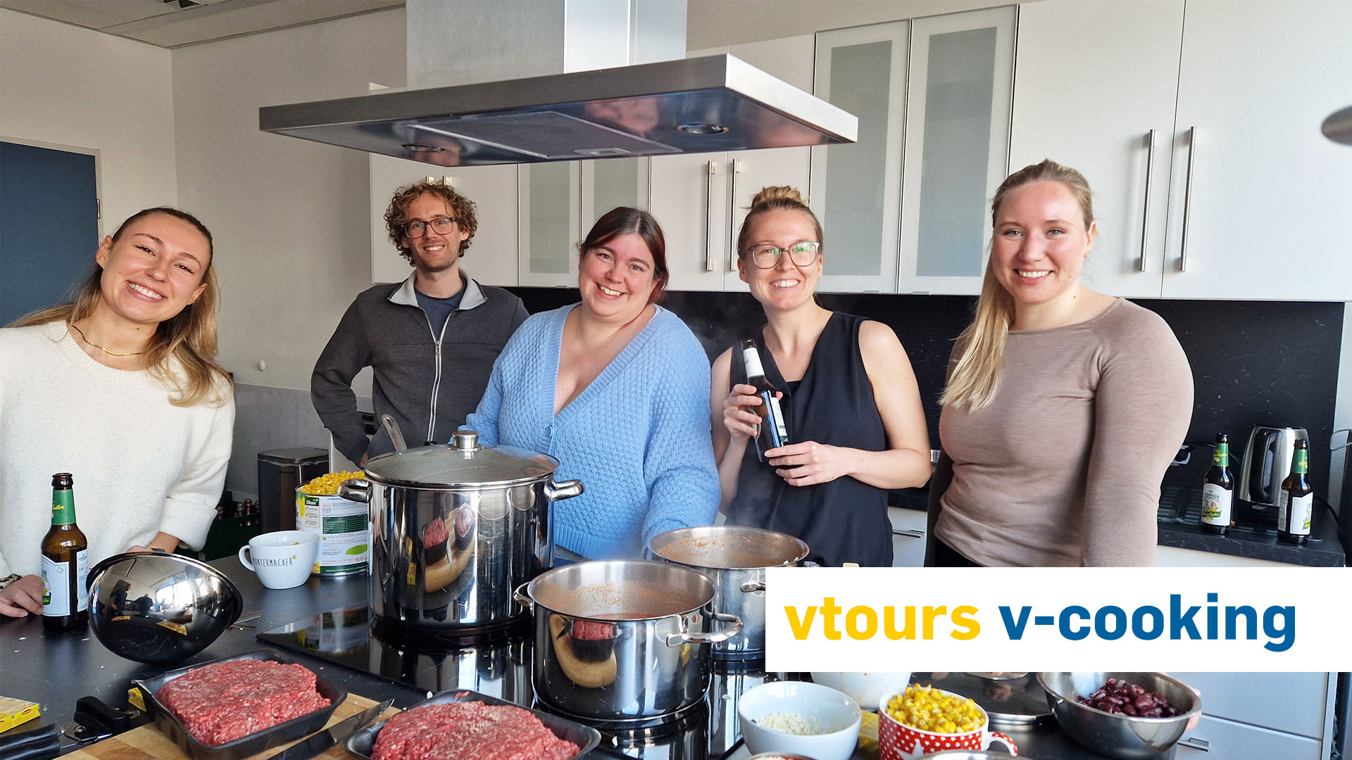 Kochevent "vcooking" - eine Abteilung kocht für alle Mitarbeitenden